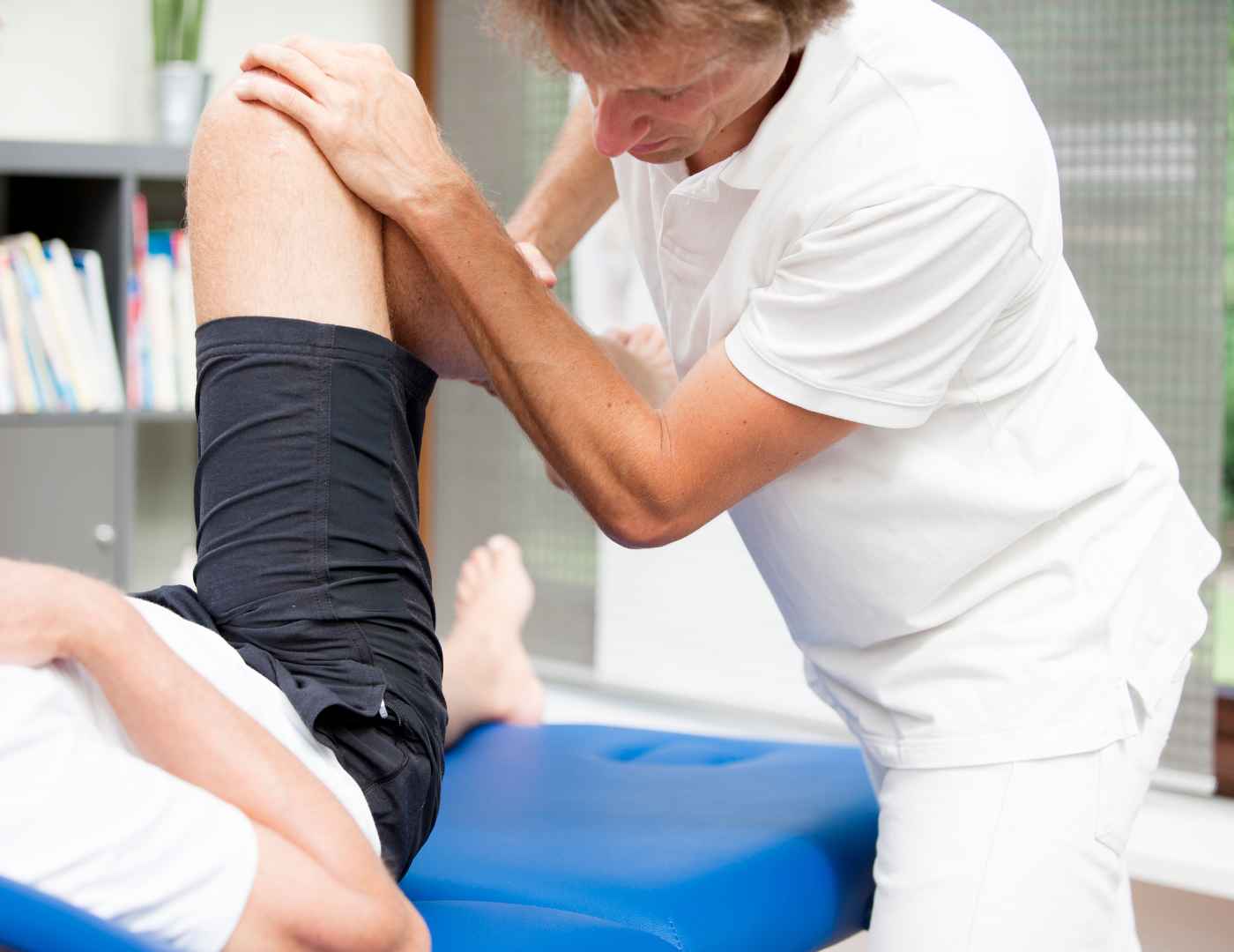 Flexion-distraction therapy
